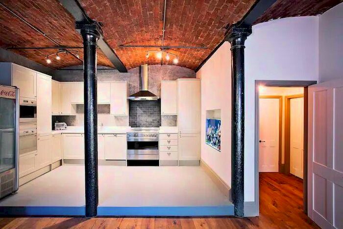 2 Bedroom Apartment To Rent In Victoria Street, Liverpool, Merseyside, L2