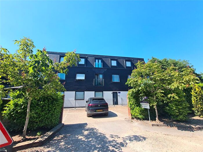 1 Bedroom Apartment To Rent In Flambard Way, Godalming, Surrey, GU7