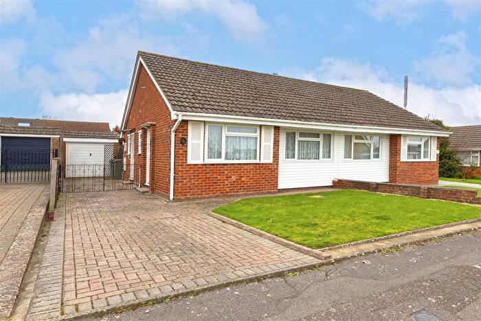2 Bedroom Bungalow For Sale In Froyle Close, Maidstone, ME16