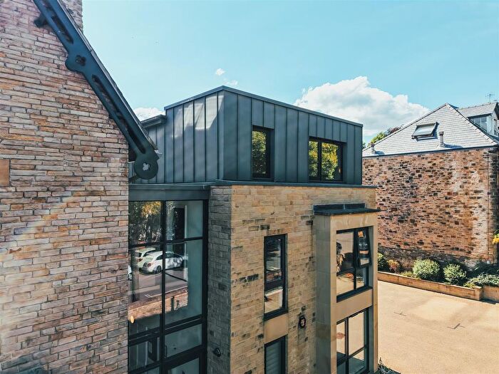 2 Bedroom Flat For Sale In Rutland Park, Sheffield, S10