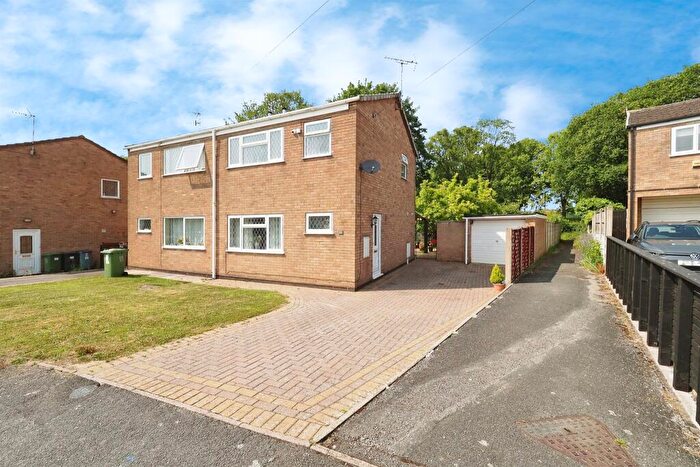 3 Bedroom Semi-Detached House For Sale In Leche Croft, Belper, DE56