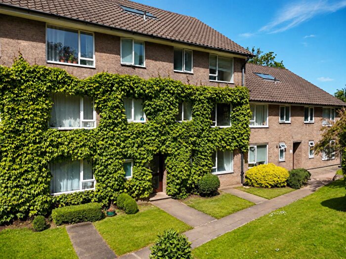 1 Bedroom Flat For Sale In London Road, Harrow, HA1