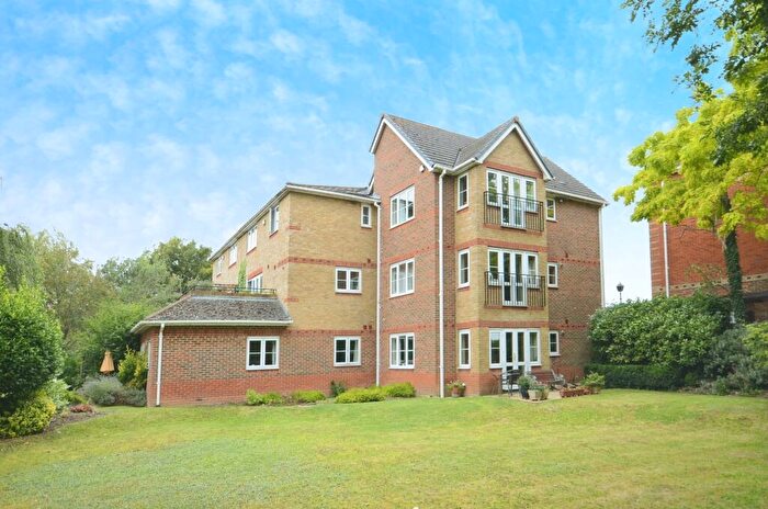 2 Bedroom Apartment To Rent In Patrick Road, Caversham, RG4