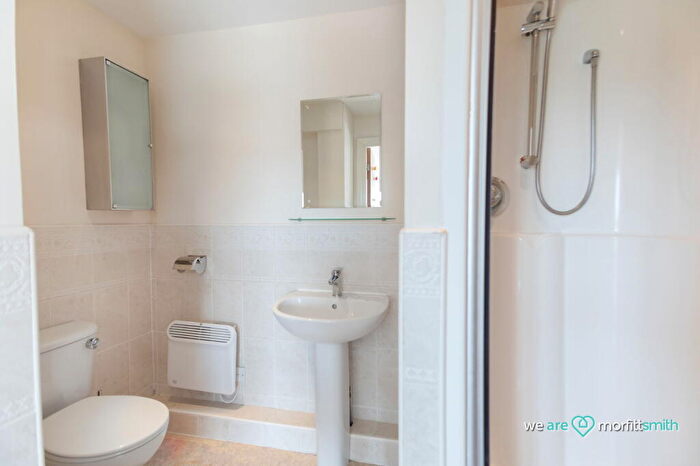 2 Bedroom Apartment To Rent In Royal Plaza, Eldon Street, Sheffield, S1