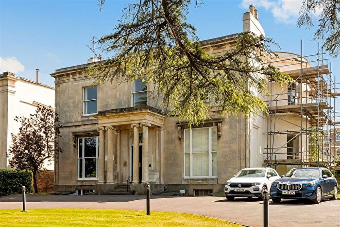 1 Bedroom Flat For Sale In Stanmer House, Cheltenham, GL50