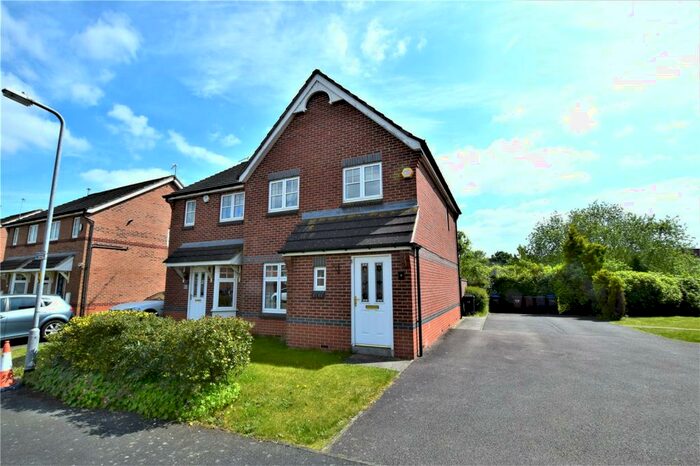 3 Bedroom Semi-Detached House To Rent In Thomas Chapman Grove, Southbridge, Northampton, NN4