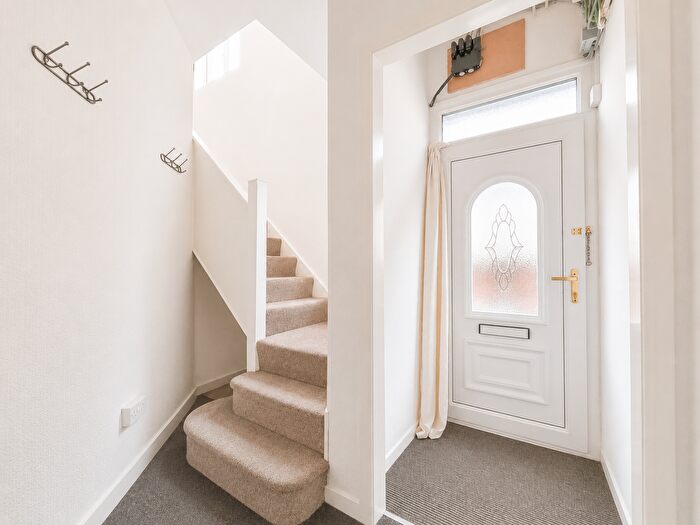 2 Bedroom Flat To Rent In West Town Road, Backwell, Bristol, BS48