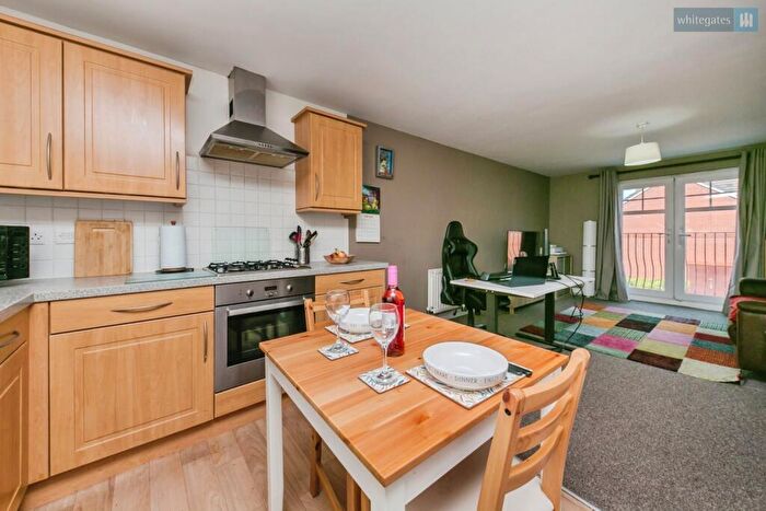 2 Bedroom Apartment For Sale In Blount Close, Crewe, Cheshire, CW1