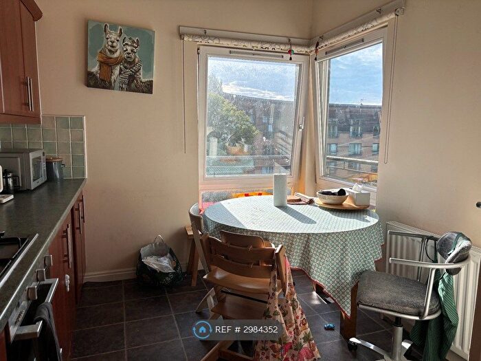2 Bedroom Flat To Rent In Cooperage Quay, Stirling, FK8