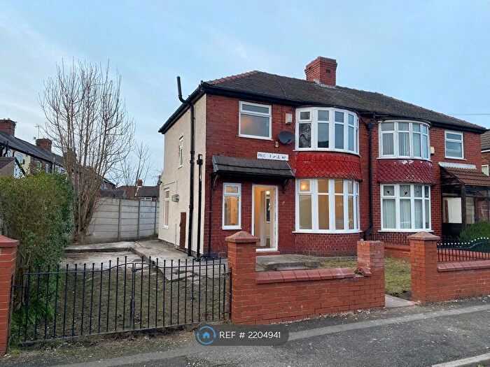 3 Bedroom Semi-Detached House To Rent In Mcconnell Road, Manchester, M40