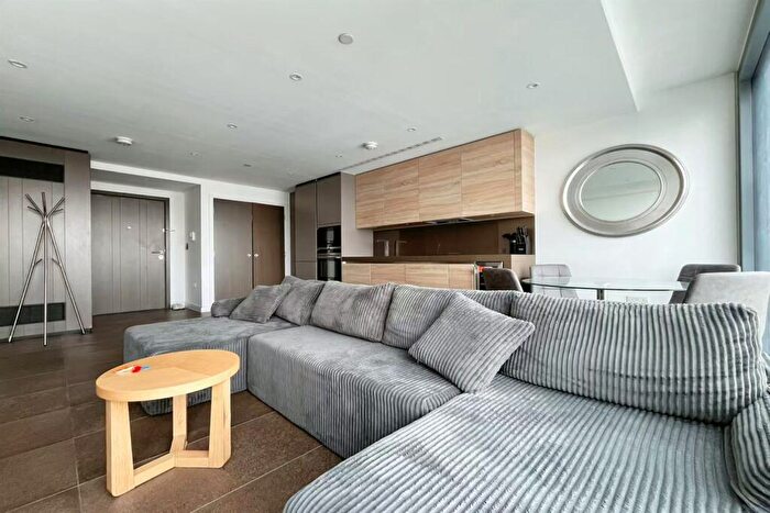 1 Bedroom Apartment To Rent In Chronicle Tower B, City Road, EC1V