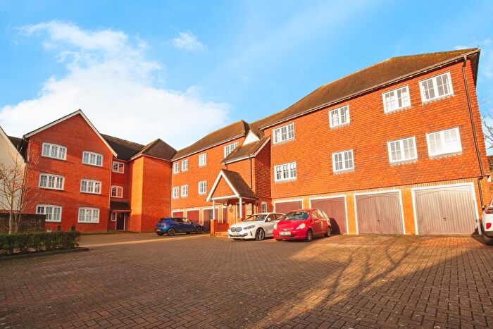 2 Bedroom Flat For Sale In Whitebeam Court, Haywards Heath, RH16