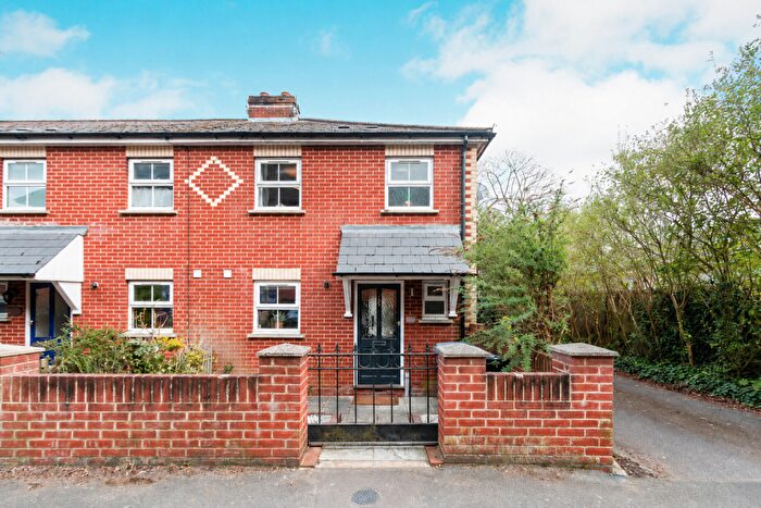 2 Bedroom Terraced House For Sale In Albert Street, Fleet, GU51