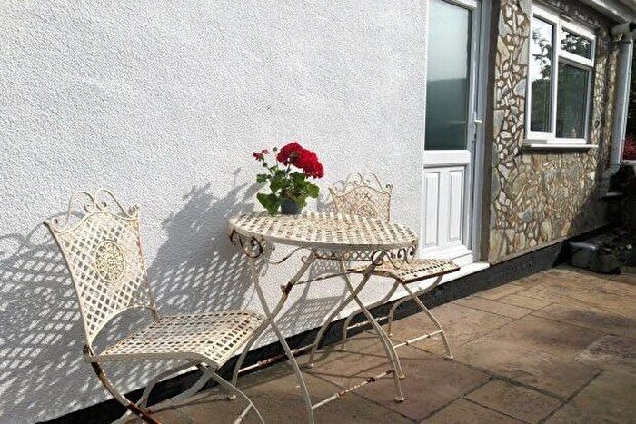 2 Bedroom Flat To Rent In Fern Glen, St. Ives, TR26