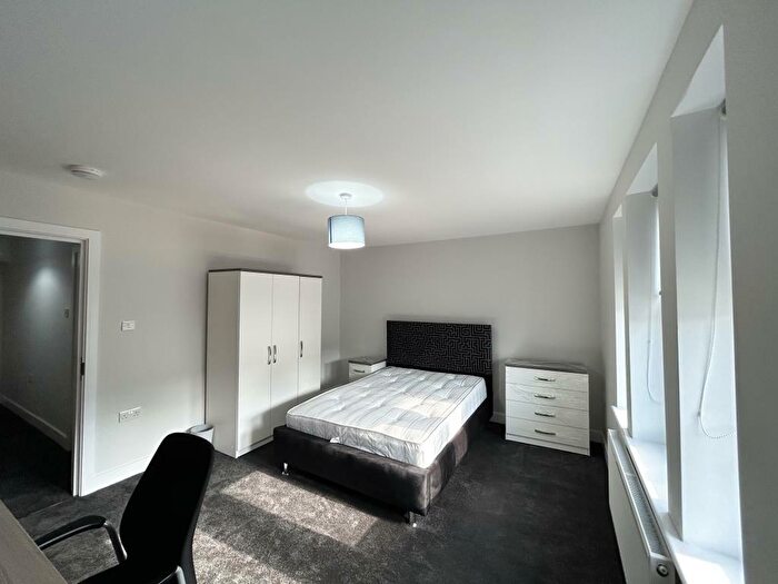 4 Bedroom Semi-Detached House To Rent In Denmark Road, Oxford, OX4