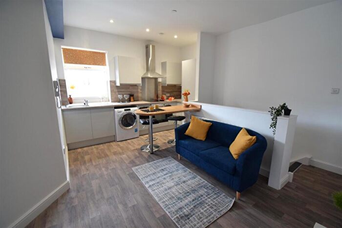 2 Bedroom Flat To Rent In Dalton Street, Cathays, Cardiff, CF24