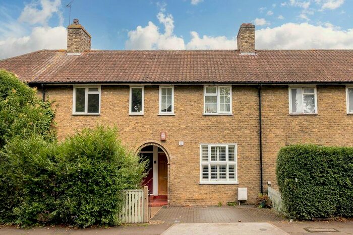 2 Bedroom Terraced House To Rent In Bryony Road, London, W12