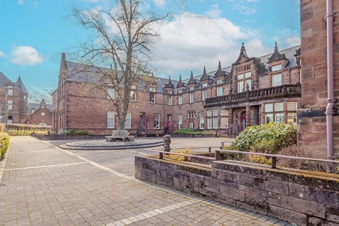 2 Bedroom Flat For Sale In Gartloch Avenue, Gartcosh, Glasgow, G69