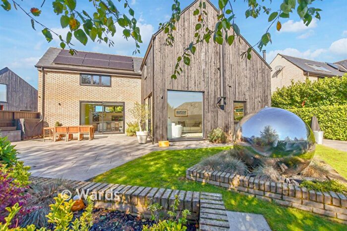 4 Bedroom Detached House For Sale In Burgess Fields, Lenham Heath, Maidstone, Kent, ME17