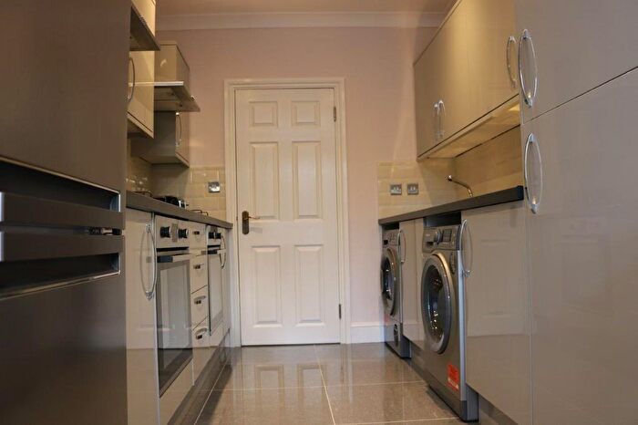 Studio To Rent In Wanstead Park Road, Ilford, IG1