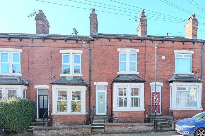 4 Bedroom Terraced House For Sale In St. Peters Mount, Leeds, West Yorkshire, LS13
