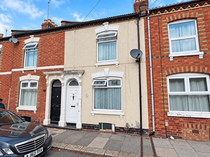 3 Bedroom Terraced House For Sale In Louise Road, The Mounts, Northampton, NN1
