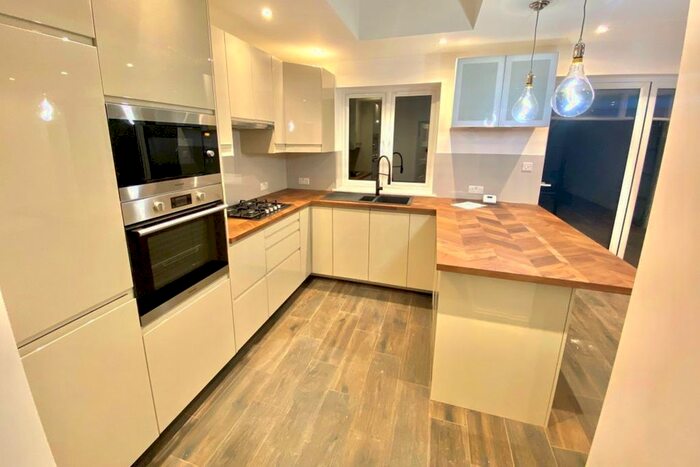 3 Bedroom Property To Rent In St. Georges Crescent, Cippenham, Slough SL1