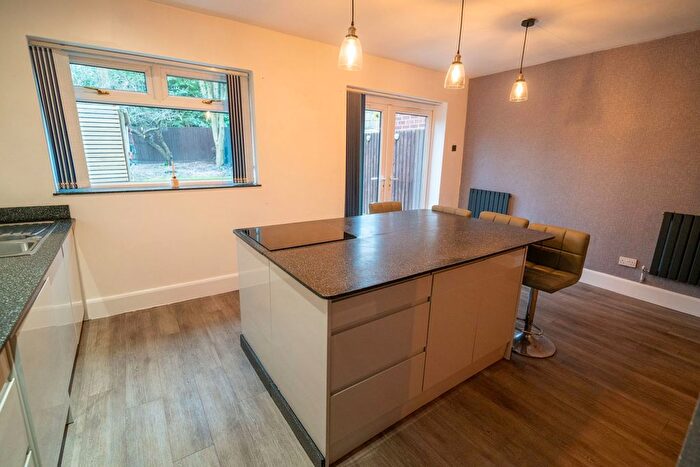 3 Bedroom Semi-Detached House For Sale In Woodford Green Road, Birmingham, B28