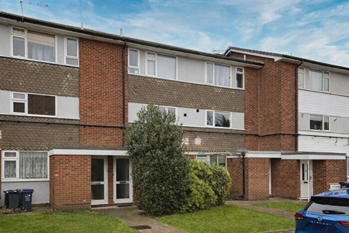 2 Bedroom Maisonette To Rent In Magdalen Court, Broadstairs, Kent, CT10