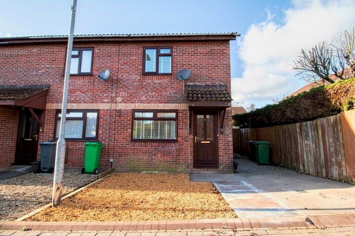2 Bedroom End Of Terrace House To Rent In Llys Dewi, Creigiau, CF15