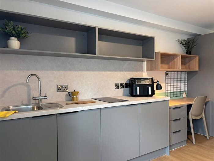 1 Bedroom Private Hall To Rent In The Pump House, Lancaster, LA1