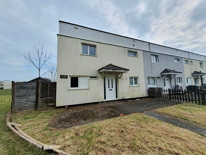 3 Bedroom End Of Terrace House For Sale In Frobisher Close, Gosport, PO13