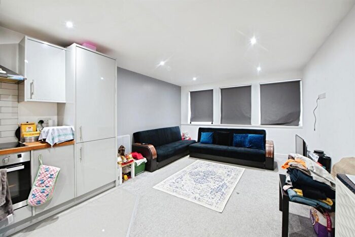 1 Bedroom Flat For Sale In Hulbert Road, Waterlooville, PO7