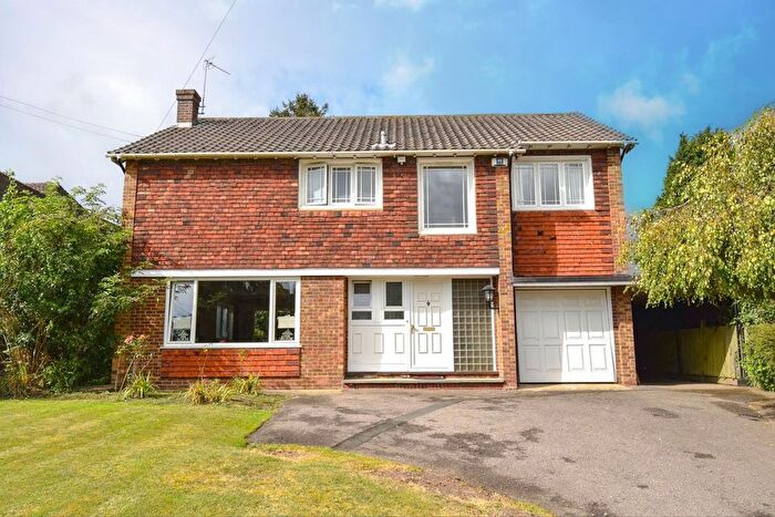 4 Bedroom Detached House For Sale In Beesfield Lane, Farningham, Dartford, DA4