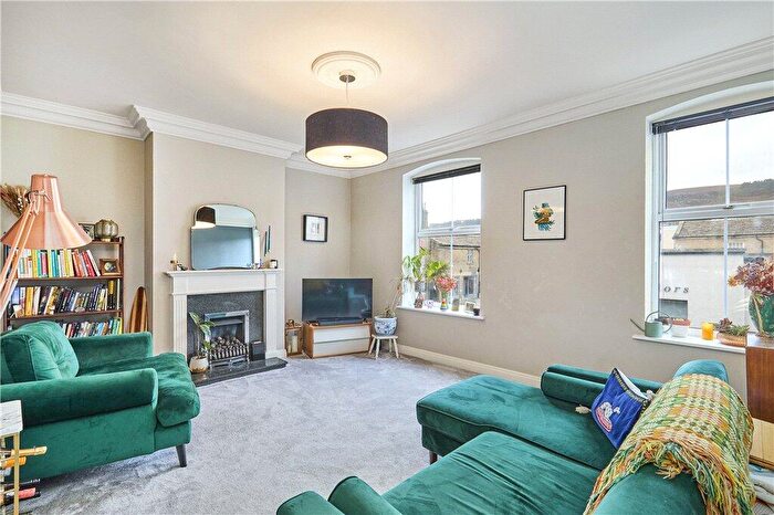 2 Bedroom Apartment For Sale In Back Weston Road, Ilkley, West Yorkshire, LS29