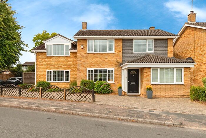 4 Bedroom Detached House For Sale In Cromwell Road, Stevenage, SG2
