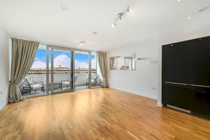 2 Bedroom Flat To Rent In Edmunds House, Colonial Drive, London, W4