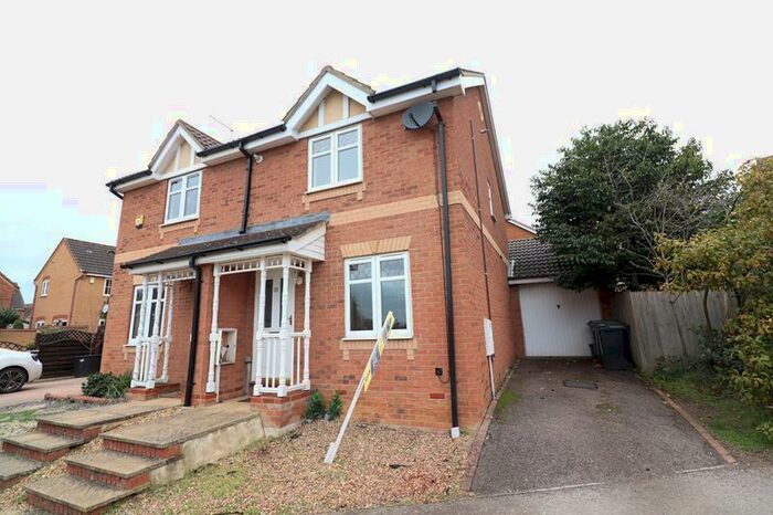 2 Bedroom Semi-Detached House To Rent In Lodge Way, Irthlingborough, NN9