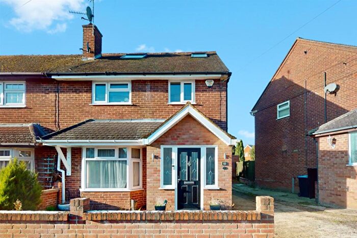 4 Bedroom Semi-Detached House To Rent In New Park Drive, Hemel Hempstead, HP2