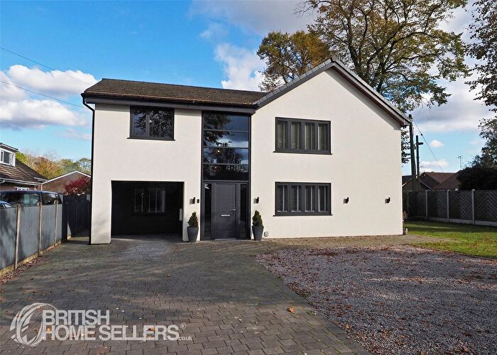 5 Bedroom Detached House For Sale In Walkerith Road, Morton, Gainsborough, Lincolnshire, DN21