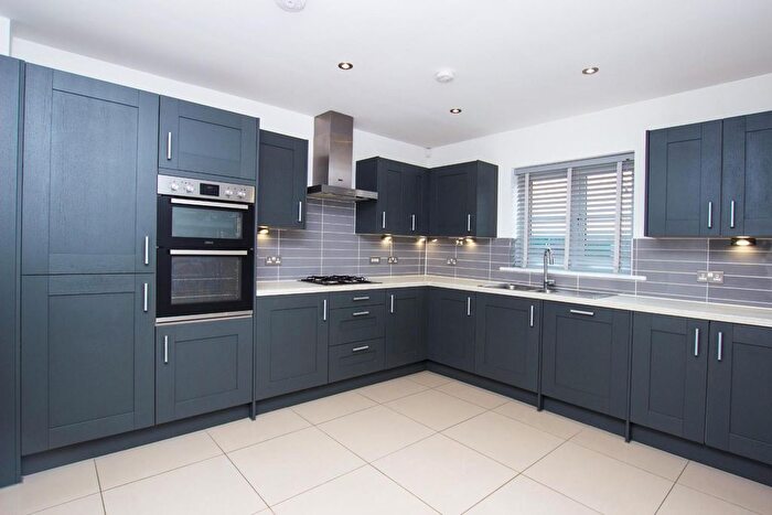 4 Bedroom Detached House To Rent In Manor Terrace, Darwen, BB3