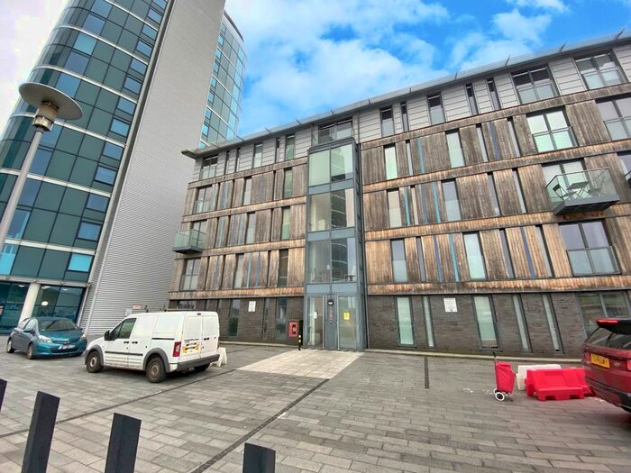 1 Bedroom Flat To Rent In Apartment, The Wharf, Dock Head Road, Chatham, ME4