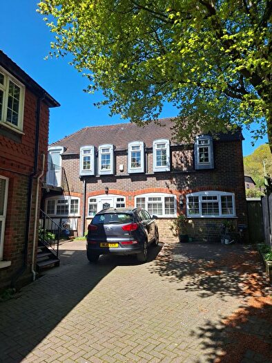 1 Bedroom Flat To Rent In Liphook Road, Haslemere, GU27