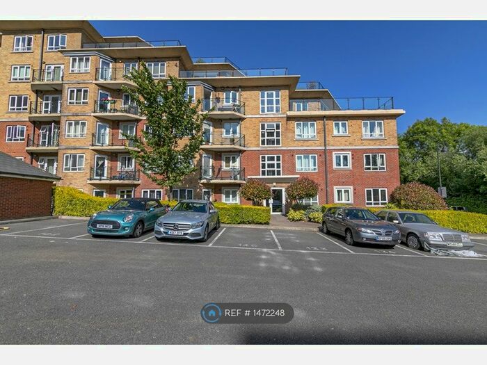 2 Bedroom Flat To Rent In Glebelands Close, London, N12