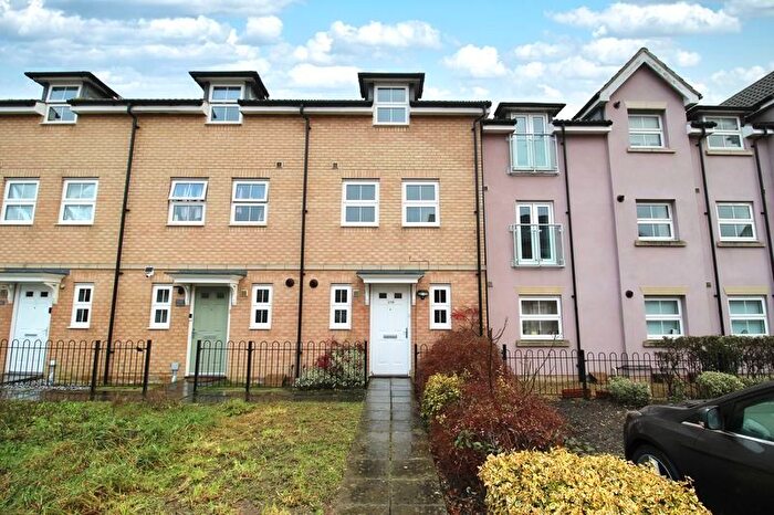 3 Bedroom Town House To Rent In White's Way, Hedge End, SO30