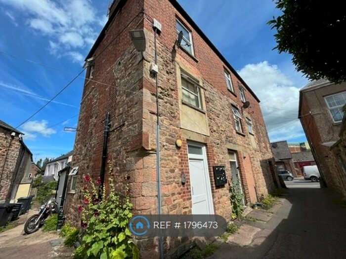 2 Bedroom Flat To Rent In High Street, Mitcheldean, GL17