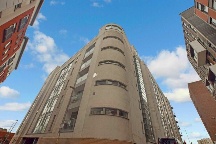 2 Bedroom Flat To Rent In The Red Building, Ludgate Hill, Noma, Manchester, M4