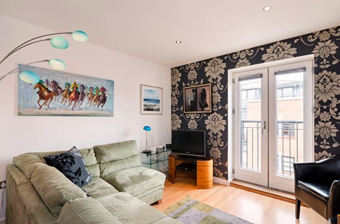 1 Bedroom Flat To Rent In Centurion Square, Skeldergate, York, YO1