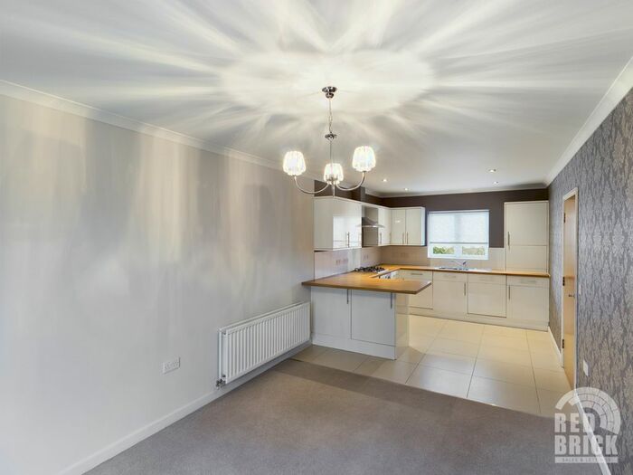 2 Bedroom Flat To Rent In Beltane Court, Brinklow Road, Binley, Coventry, West Midlands, CV3