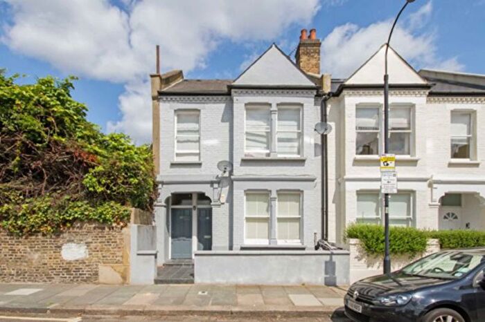 2 Bedroom Flat To Rent In Danehurst Street, Fulham, London, SW6
